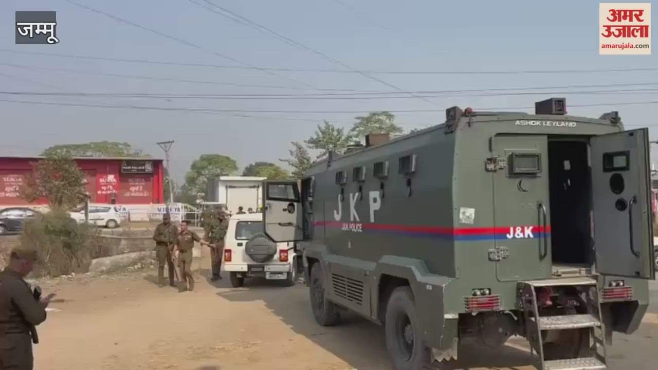 Jammu and Kashmir police seals settlement in hotspot area