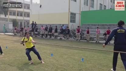 Video Tug of war competition in Muradnagar