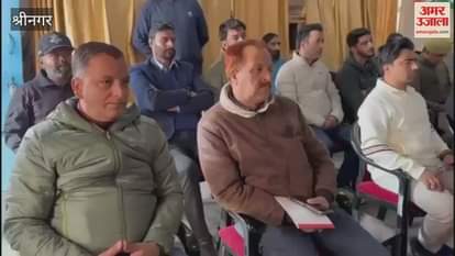 Army's 'Sahi Rasta' programme at AGS Balapura, Shopian, imparts message of education and discipline to the youth