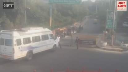 Crowds of devotees gathered at Taj