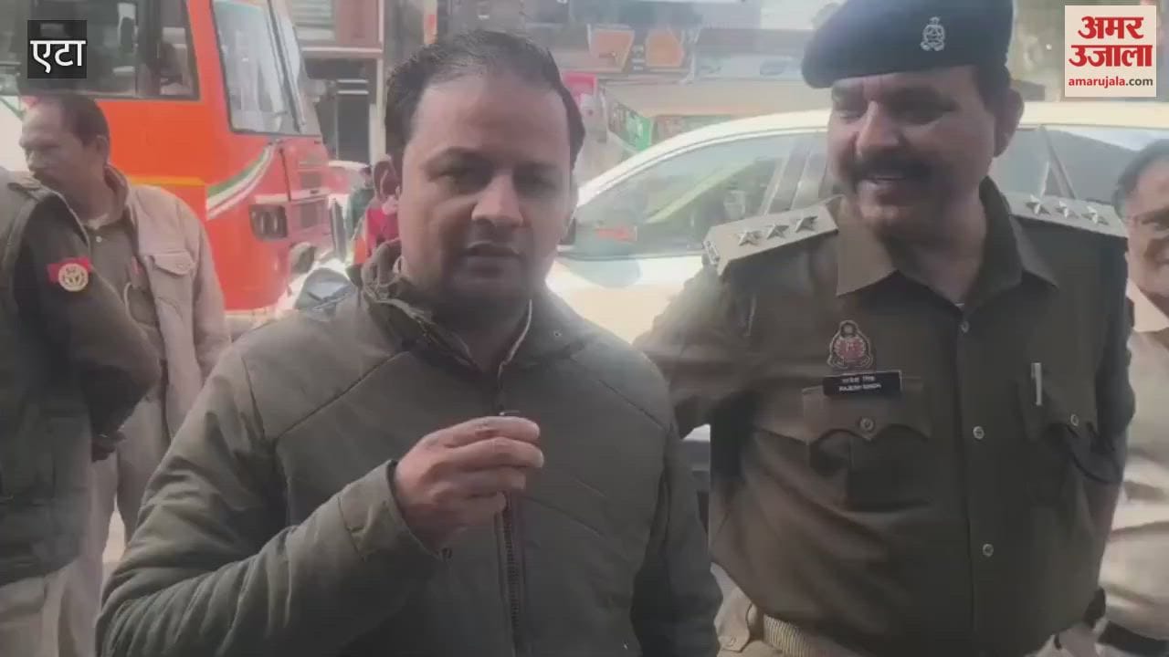 Traffic Awareness Drive in Etah: 60 Helmets Given, Warning of Double Fine