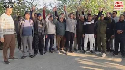 Will not allow trees to be cut...Protest by Environment Friend Organization in Haridwar