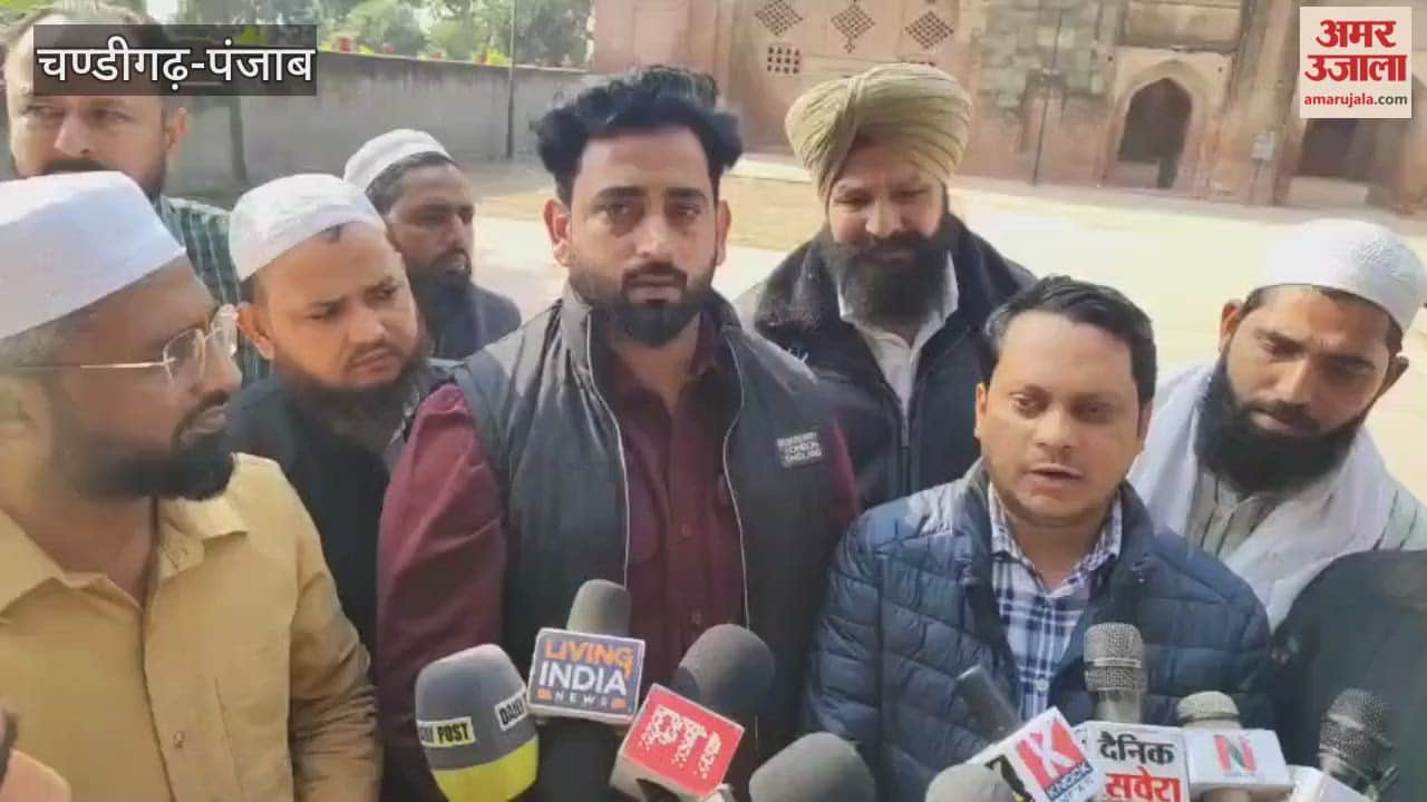 Sonam Bajwa film protested in Fatehgarh Sahib