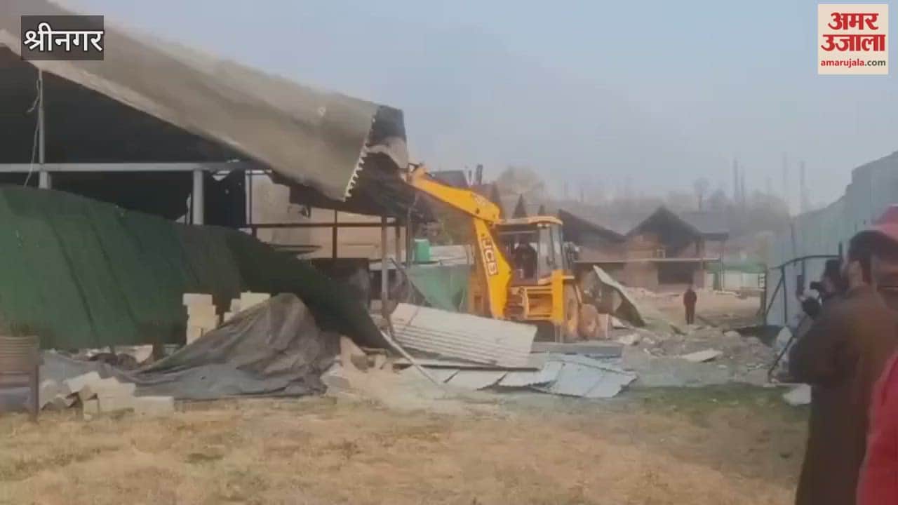 Major Demolition Drive In Satrina Kangan: Authorities Clear Multiple Encroachments In Crackdown On Illegal Constructions  Along Nallah Sindh In district Ganderbal