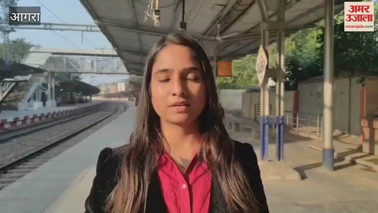 Train seats full on before New Year Day