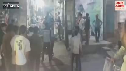 viral Video of fight between youth at spare parts shop in Faridabad