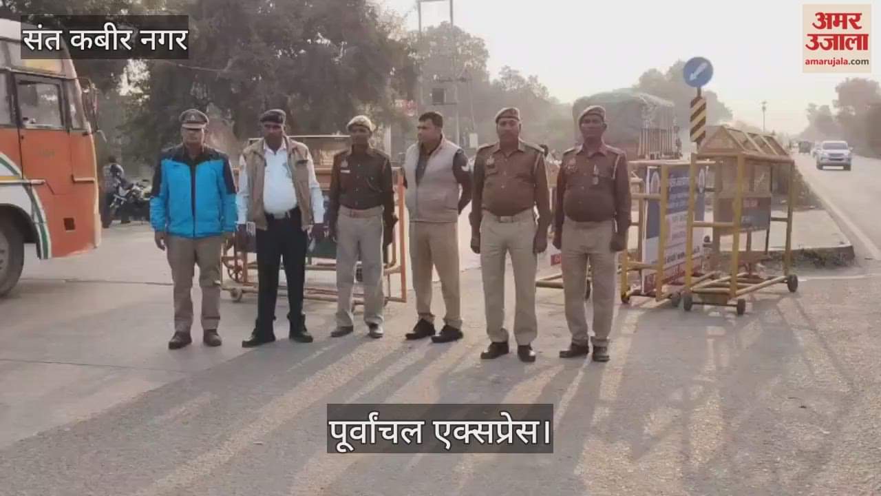 Traffic of heavy vehicles stopped on the highway