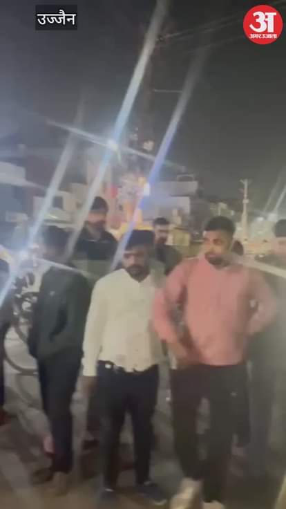 Ujjain News: Drunk Eve-Teaser Beaten with Slippers by Women; Booked Under POCSO Act