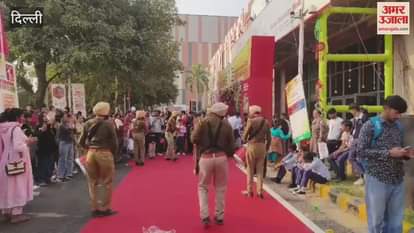 crowd of people for shopping in trade fair on Monday