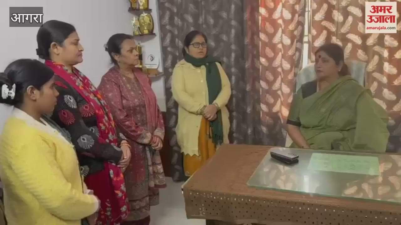 chairperson of state women commission was stunned to see condition of  kasturba gandhi residential school