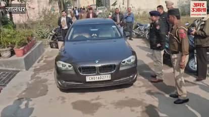 Women's Commission Chairperson Raj Lali Gill met the victim's family in the Jalandhar girl murder case.