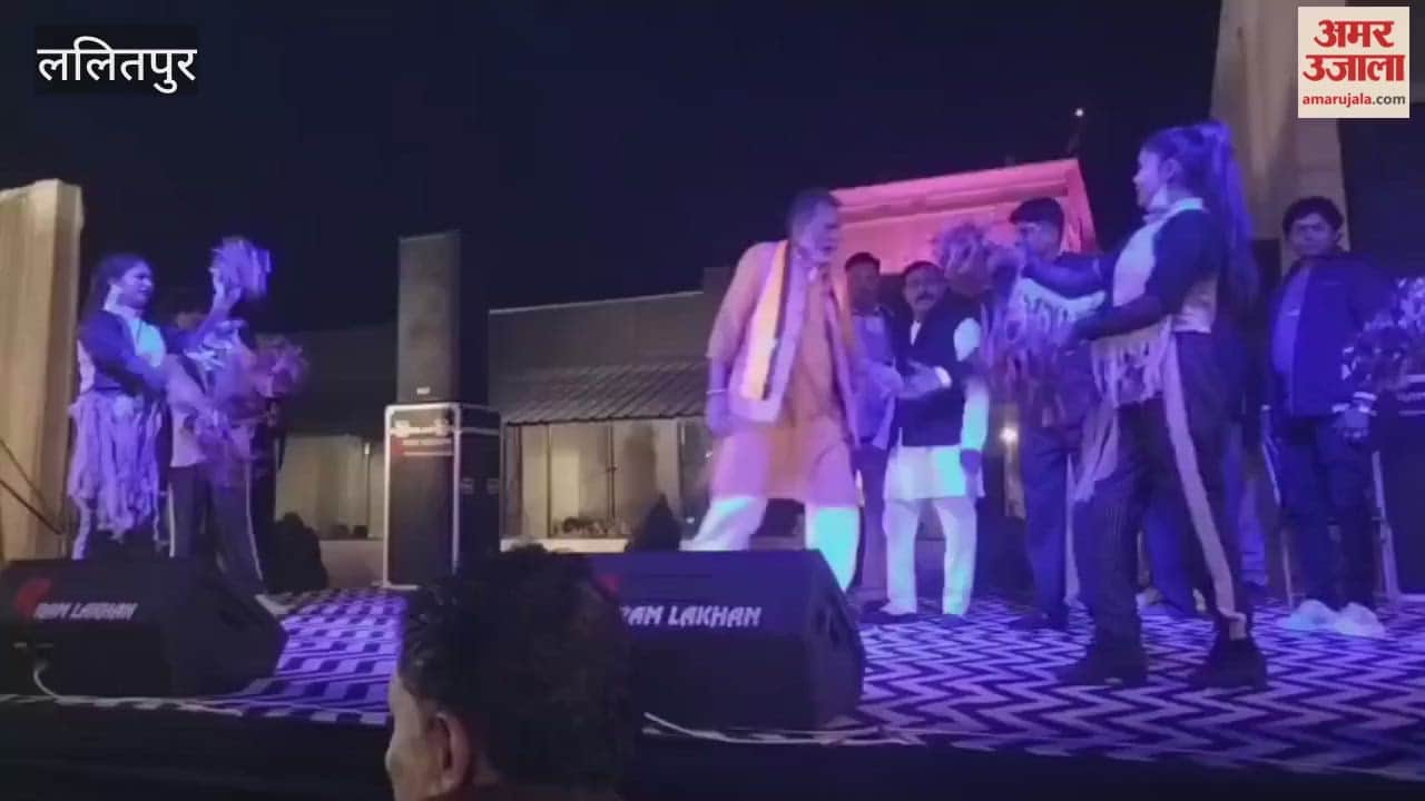 VIDEO: UP minister's explosive dance on the song 'De De Pyar De...'