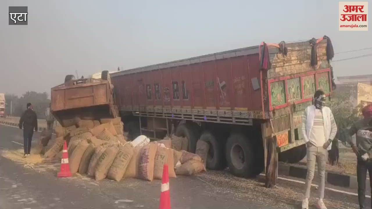 Rice-Laden Tractor-Trolley Overturns on Highway, Major Tragedy Averted