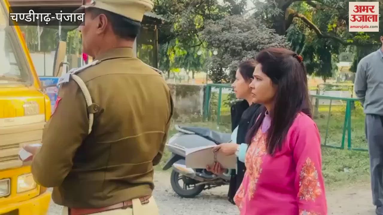 Challans issued school buses in Pathankot under Safe School Vehicle Policy
