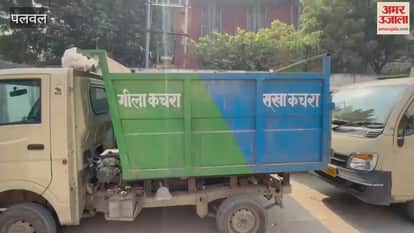 Door-to-door garbage collection vehicle drivers go on strike