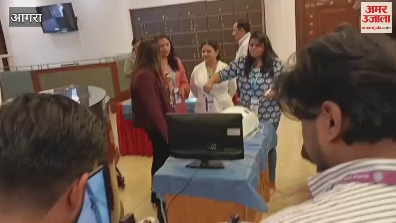 Training was given in workshop about complex abdominal surgery using telescope method