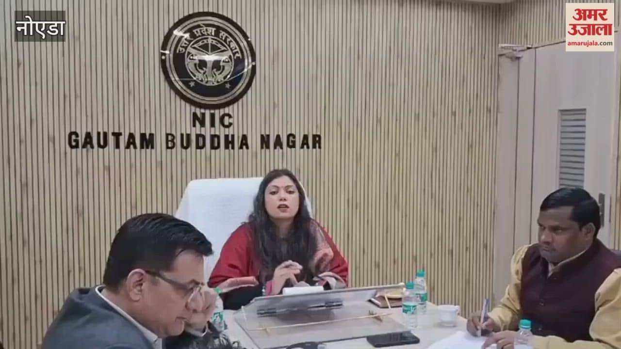 SIR campaign DM Medha Rupam held meeting with representatives of political parties in NIC auditorium