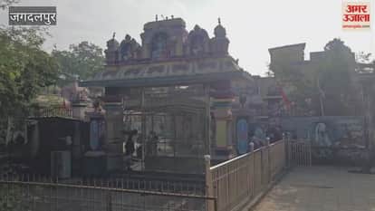 thieves locked temple priest inside his house and fled after stealing money from donation box