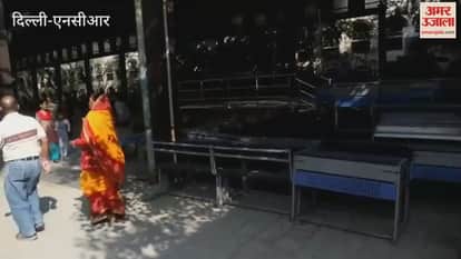 Voters arrive at Government Sarvodaya Girls School in Vinod Nagar to cast their votes