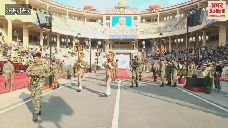 https://posterimage.amarujala.com/1VpX9iS.0000000.jpg?dpr=1.0&w=750