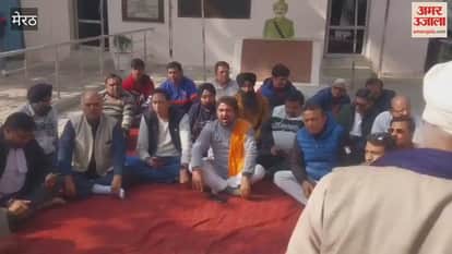 Meerut: Saeed bought a house in Thaparnagar, Hindu organization created ruckus in the police station.