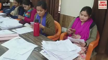 Server issues hinder digitization of SIR calculation forms in Bareilly