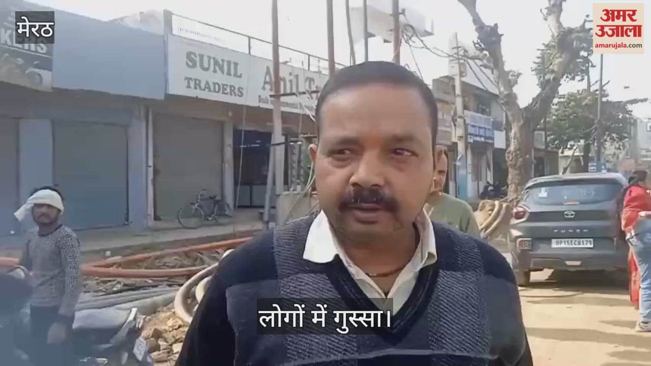 Construction work on Garh Road is causing accidents, with several vehicles sliding on the wet mud.