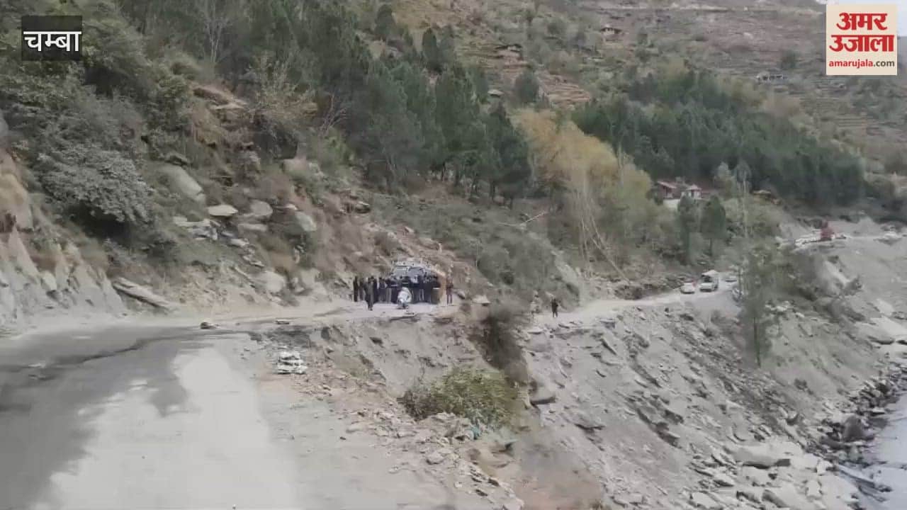 Chamba Bharmour NH remained blocked for traffic for three hours