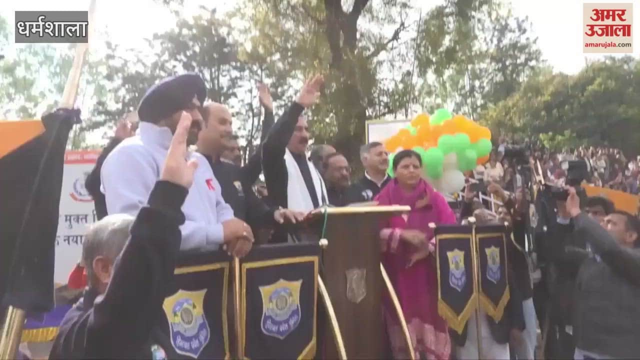 Dharamshala CM Sukhu raised slogans of Radhe-Radhe in Dharamshala
