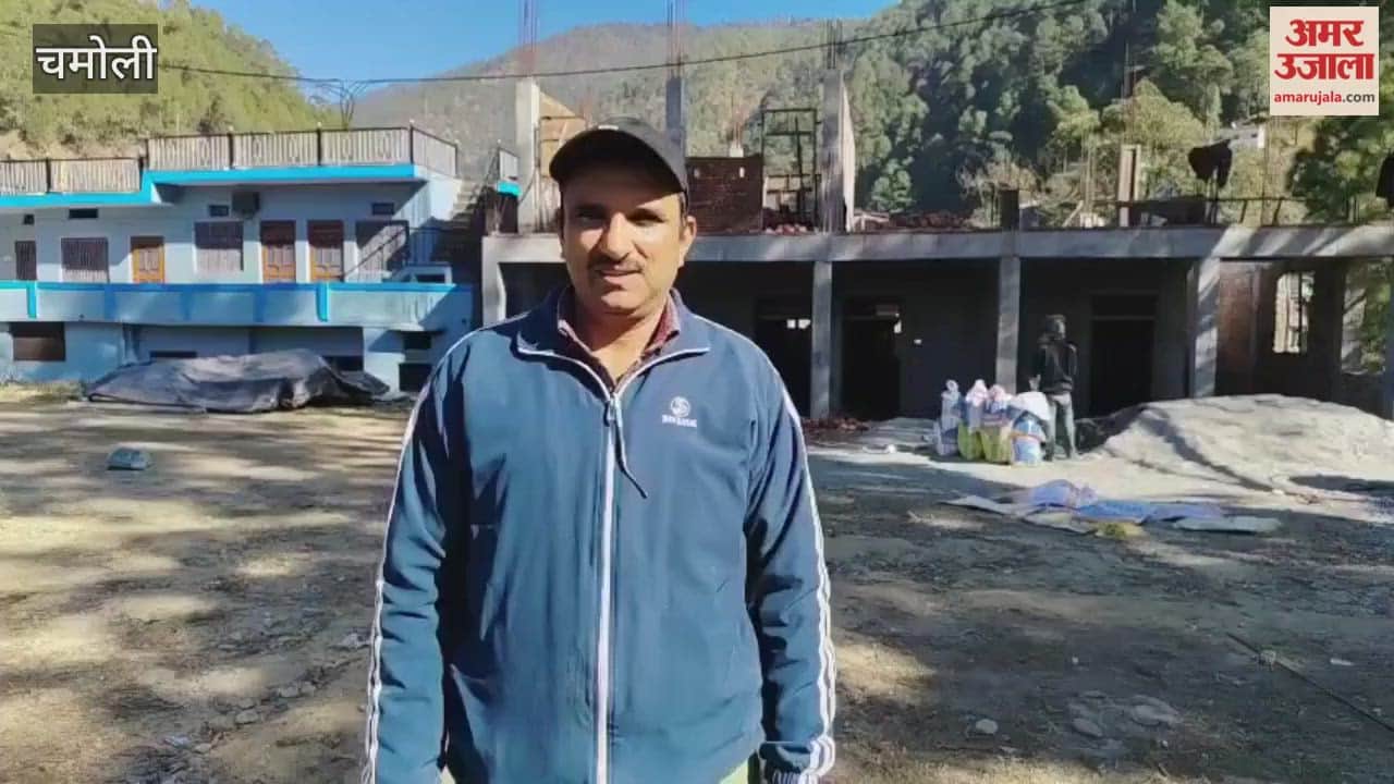 Ground Report: School building in Tharali is failing, forcing students to study in verandas and labs.