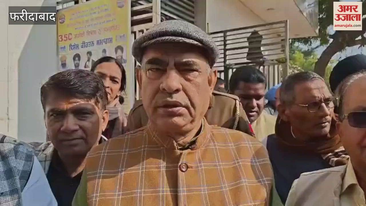 Faridabad Distribution of winter plants done in Ballabhgarh Assembly