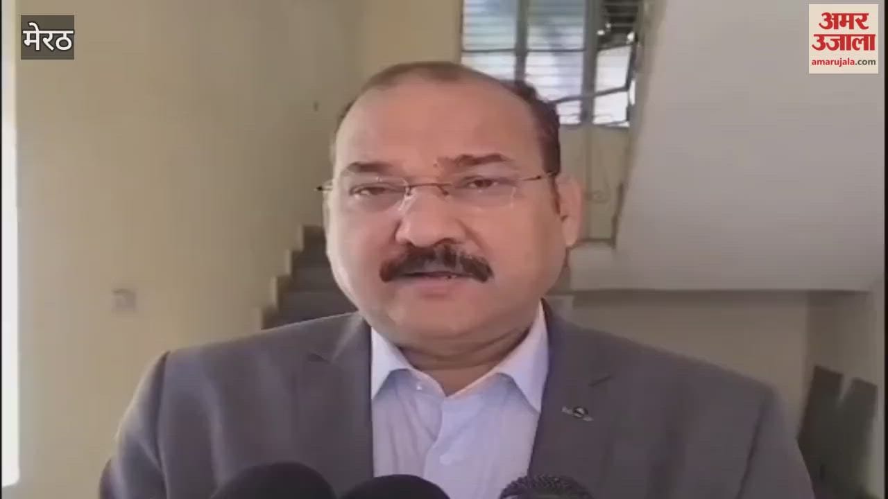 Meerut: District Magistrate said- BLO's work was good, then why did he consume poisonous substance, subject to investigation