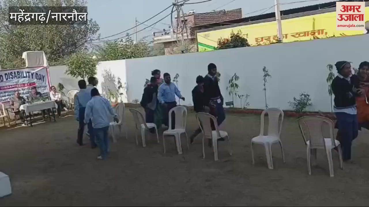 In Narnaul, Sonal was first in musical chair and Himanshu was first in long jump.