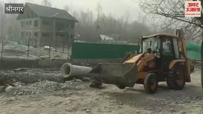 Major Demolition Drive Undertaken in Hayan Kangan: Authorities Clear Multiple Encroachments in Crackdown on Illegal Constructions Along Nallah Sindh