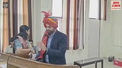 Additional Deputy Commissioner Pradeep Singh Malik was given farewell on transfer