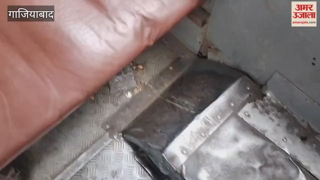 Ghaziabad Transport Corporation buses running without fog lights and with broken windows