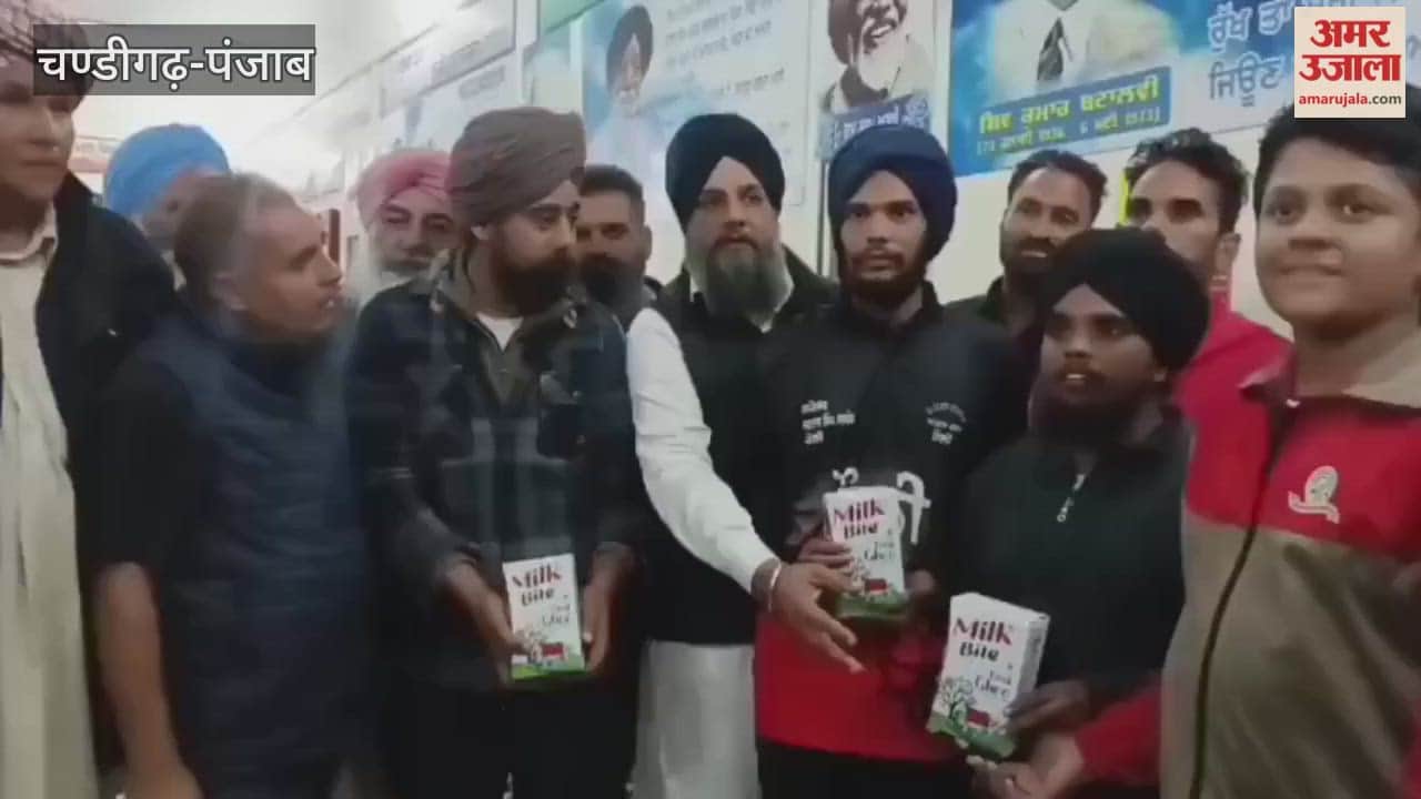 Leave your mobile and get prize in competition three youths from Moga became winners