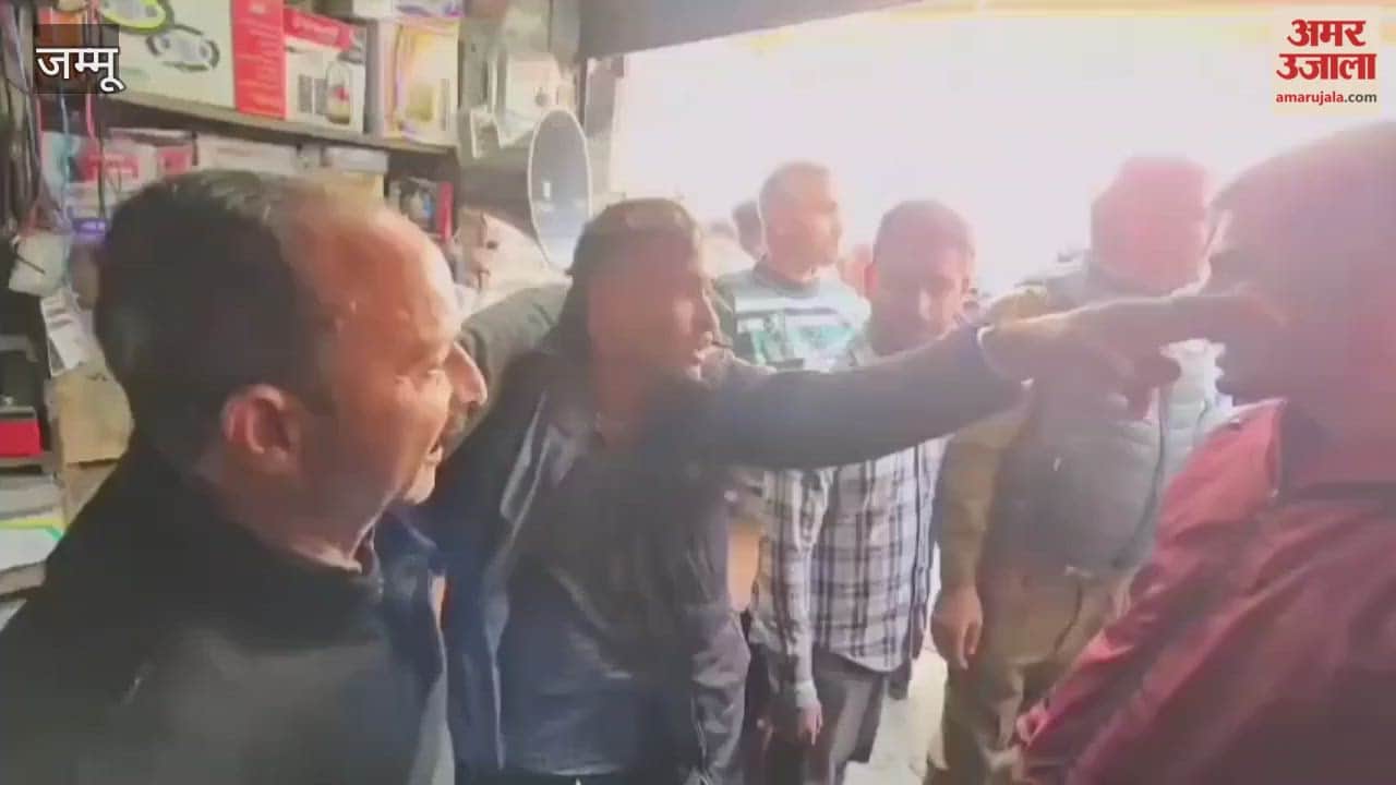 Thieves snatched a woman's mangalsutra, one arrested, the other absconding