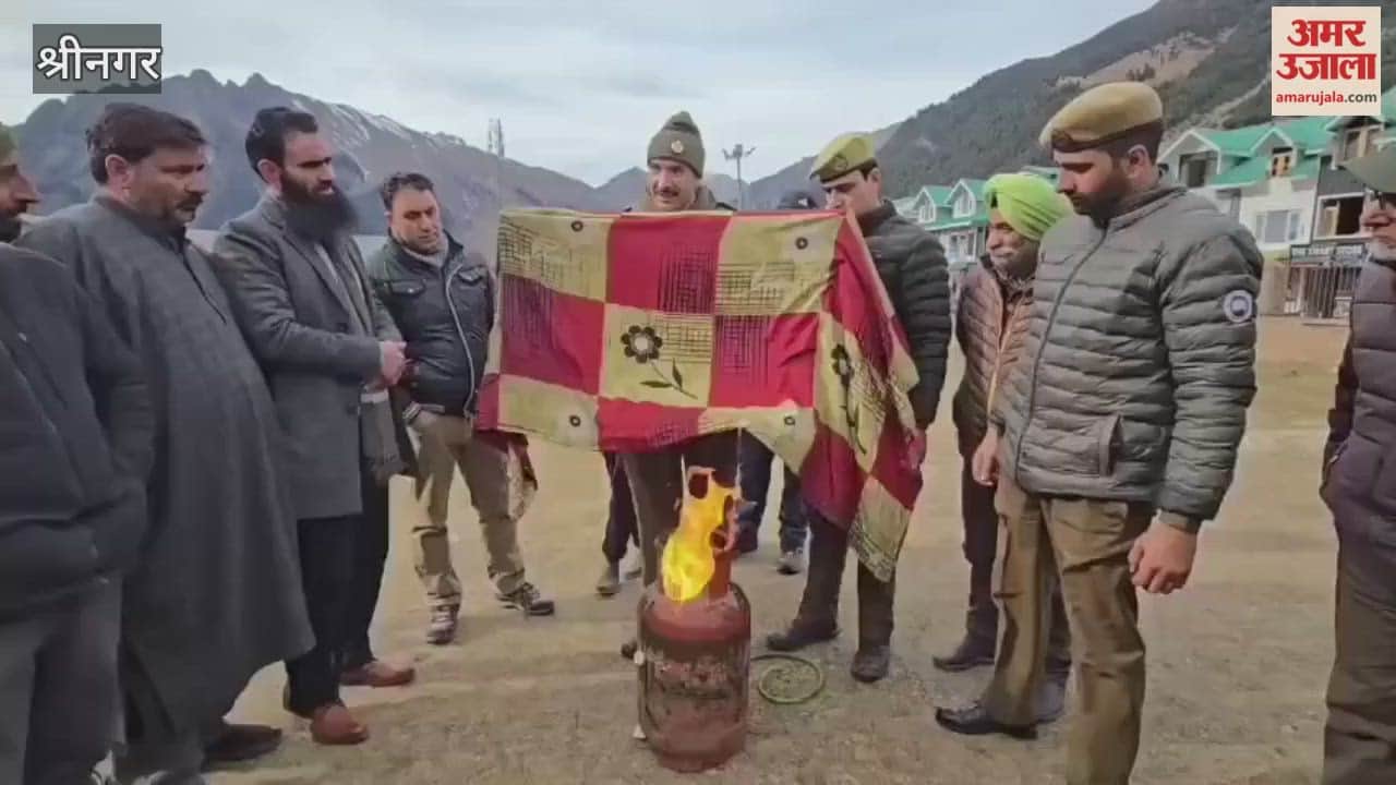 Fire and Emergency Services conducted mock drill and fire safety awareness campaign in Sonmarg.