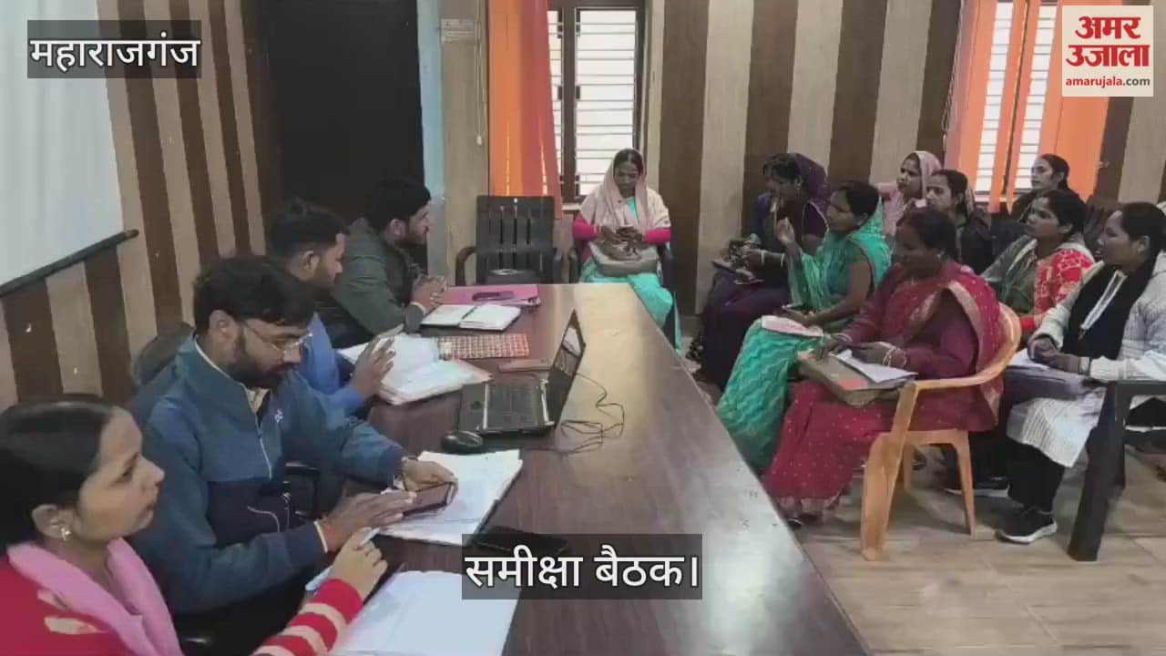 Monthly review meeting of group friends was held, instructions were given.