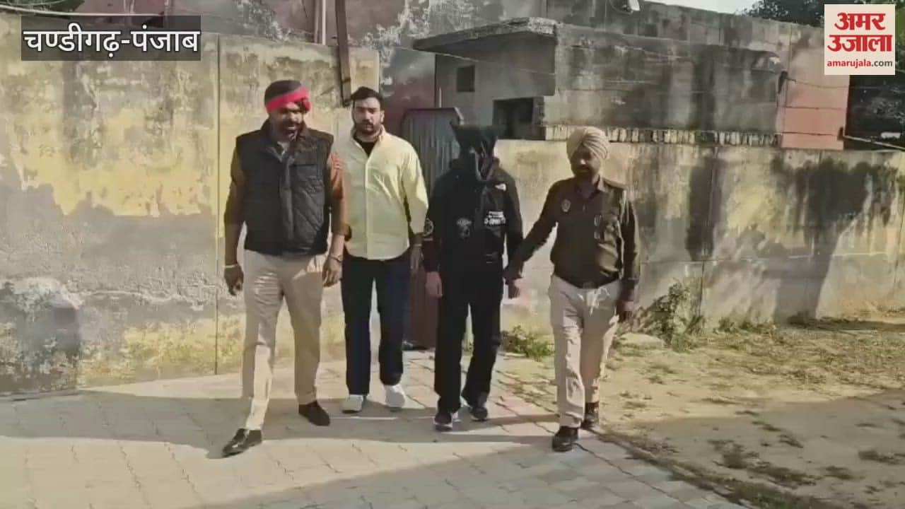 Smuggler in car arrested with half kilo heroin in Moga