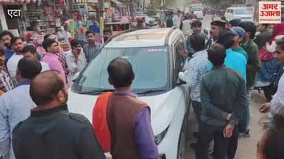 crowd gathered after seeing innocent child crying in closed car