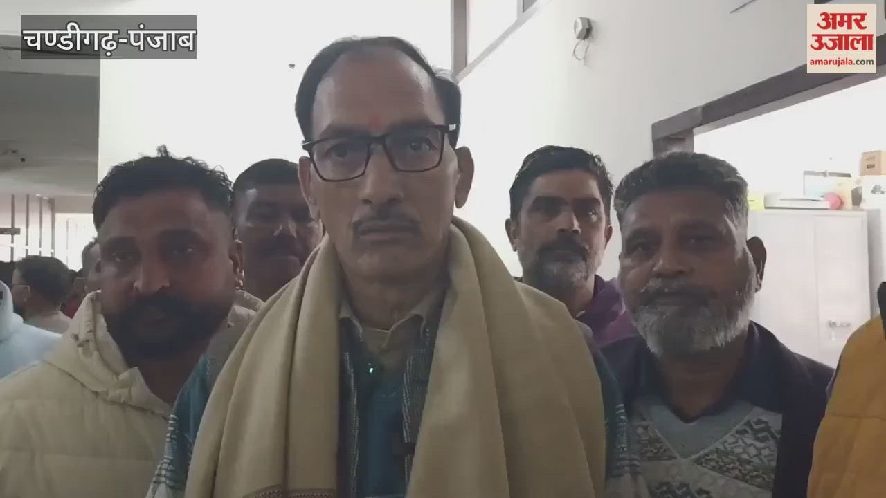 Congress candidates filed nominations under the leadership of former MLA in Pathankot