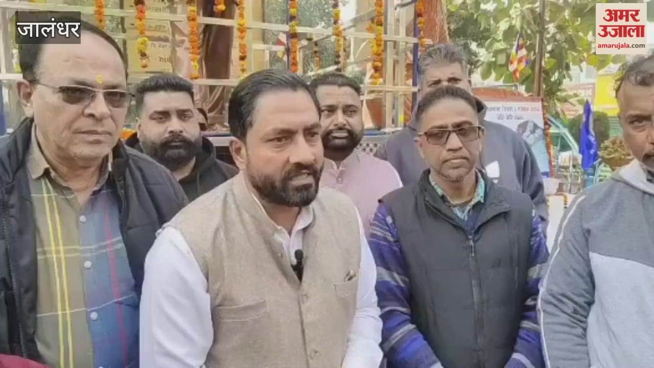 Improvement Trust Chairman Jarnail Nangal paid tribute to Baba Saheb in Phagwara.