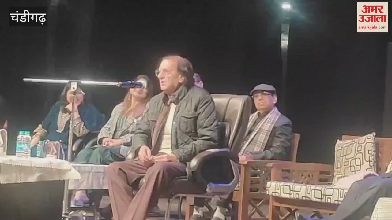 Wasim Barelvi enthralled the audience at the Caravan programme at Tagore Theatre.