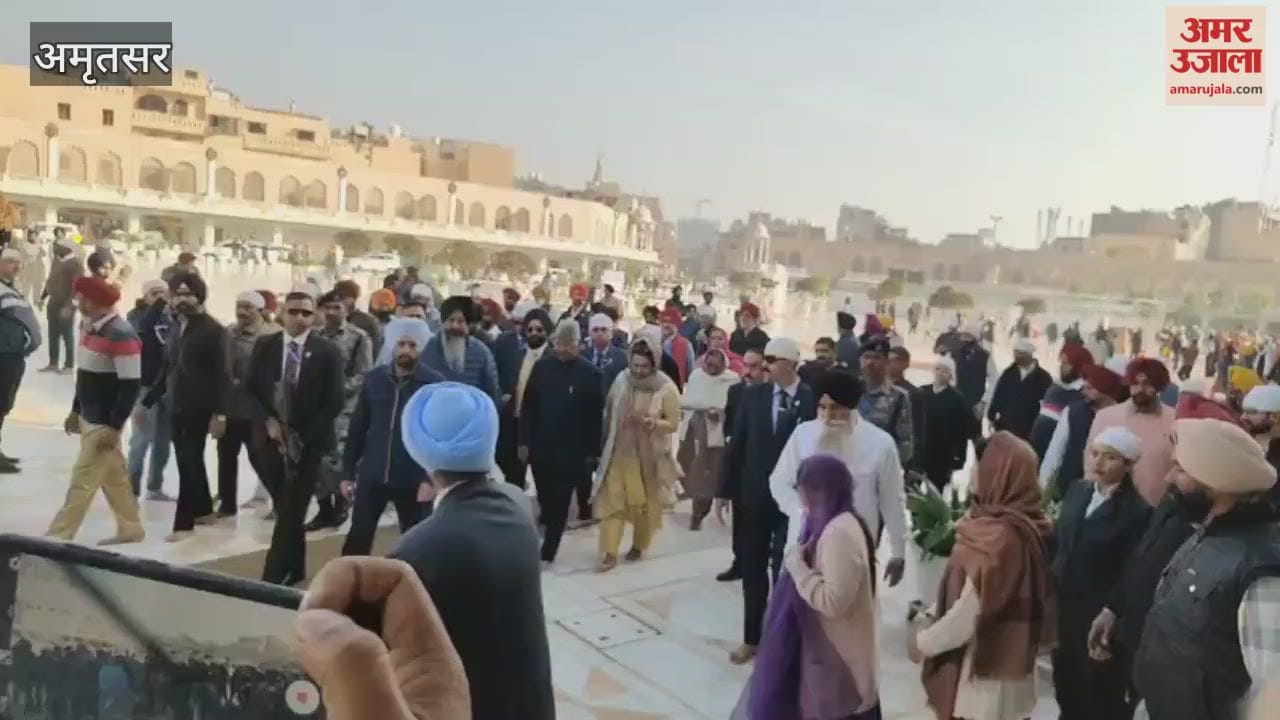 Former President Ram Nath Kovind pays obeisance at Sri Harmandir Sahib