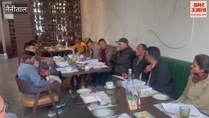 Hotel operators held a meeting in Naukuchiatal