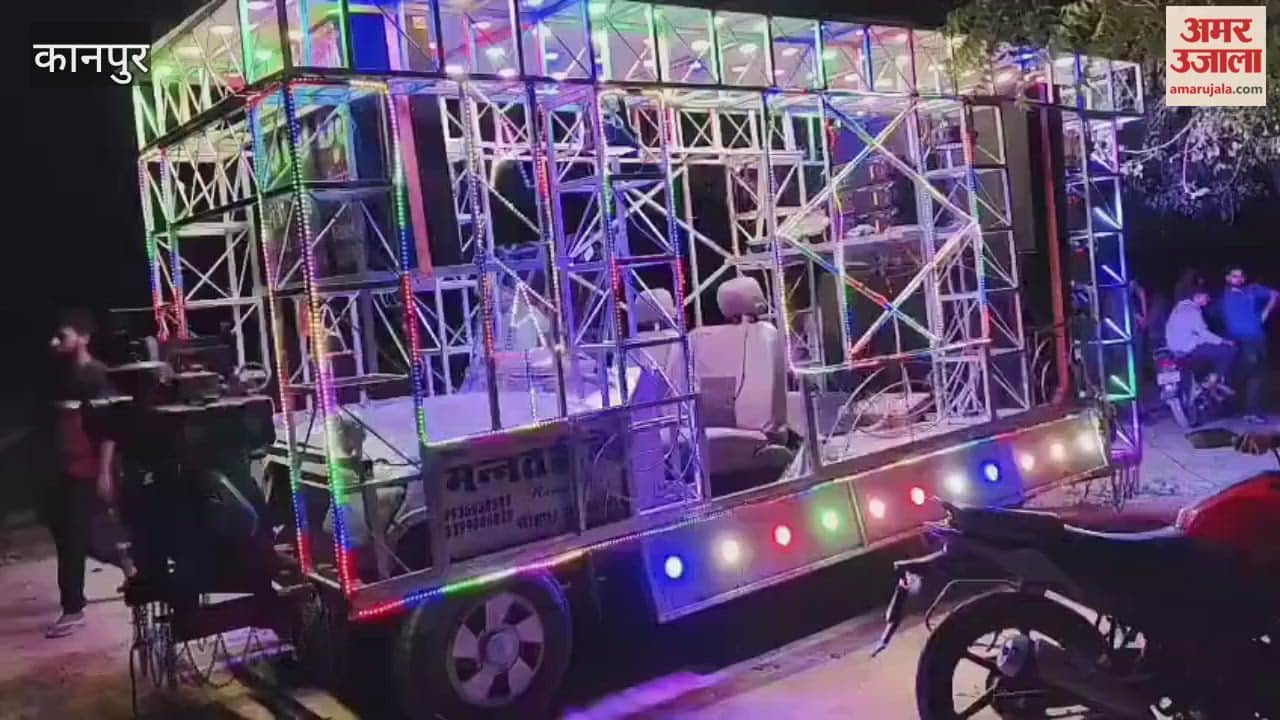 A glass DJ vehicle illuminates the reception with colorful lights