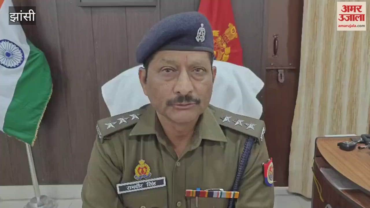 Jhansi: Three arrested in connection with the case of beating a youth in a closed room at gunpoint, CO Sadar gives information.