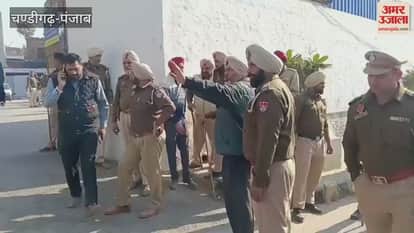 Police stopped farmers who had come to protest in Moga